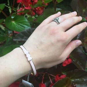 Kate Spade Take a Bow bracelet